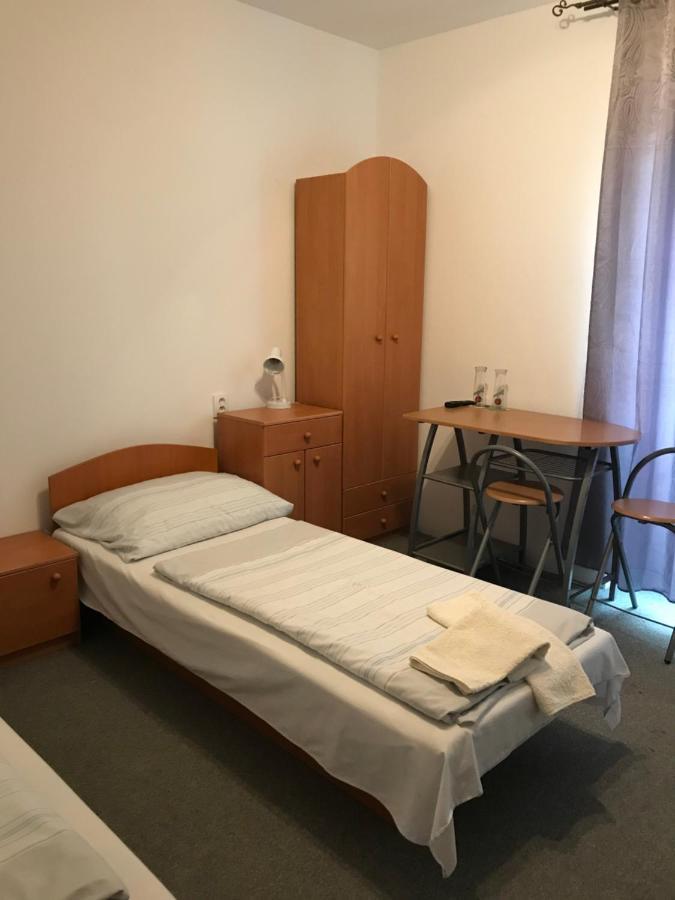 Penzion Aniko Diakovce-Sala Dış mekan fotoğraf